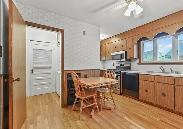 $2,950 | 358-360 Arlington Street, Unit 358, Watertown, MA 02472