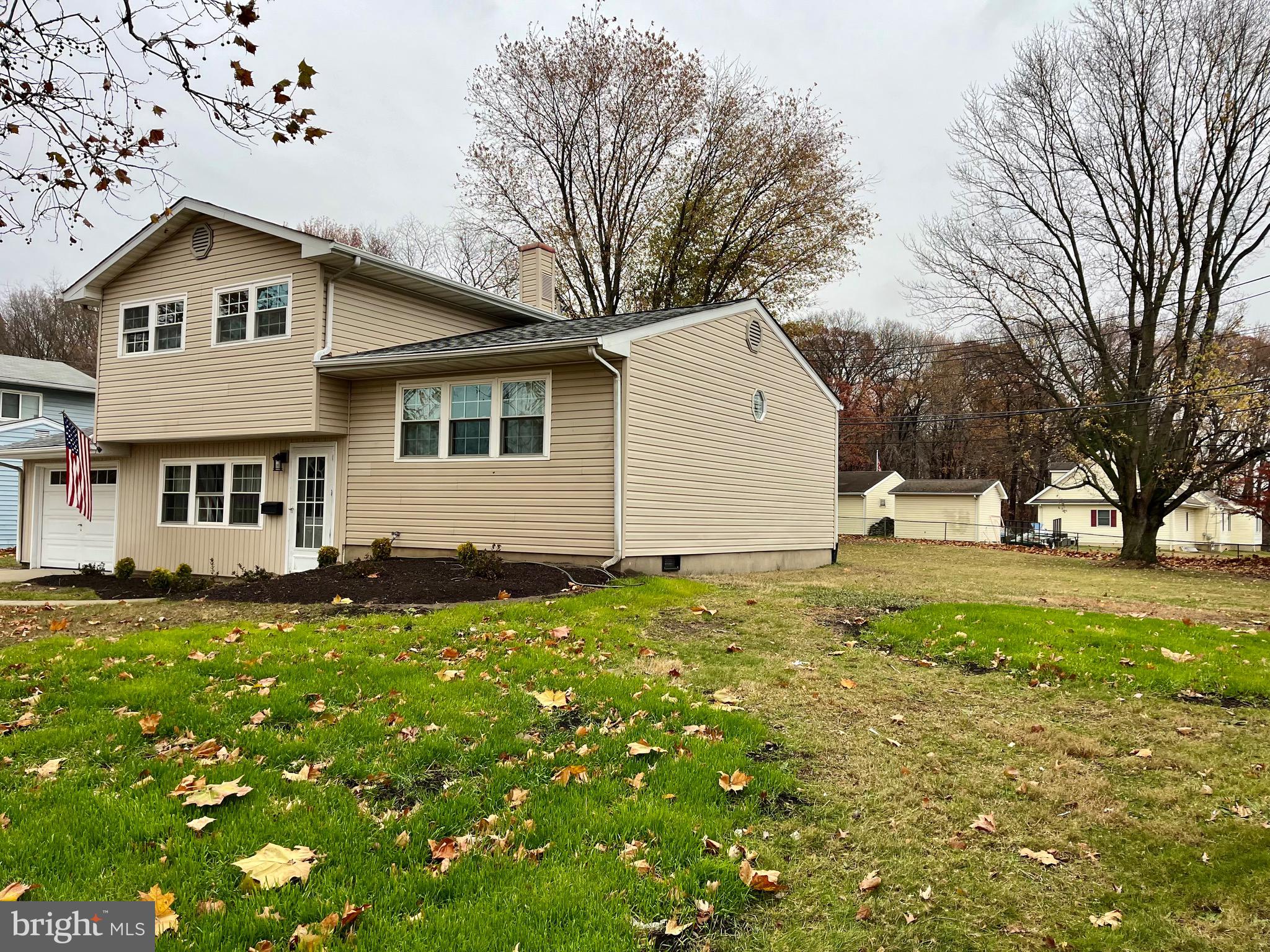 810 South Harmony Road Newark, DE 19713 - Photo 17 of 18 a view of a house with a yard