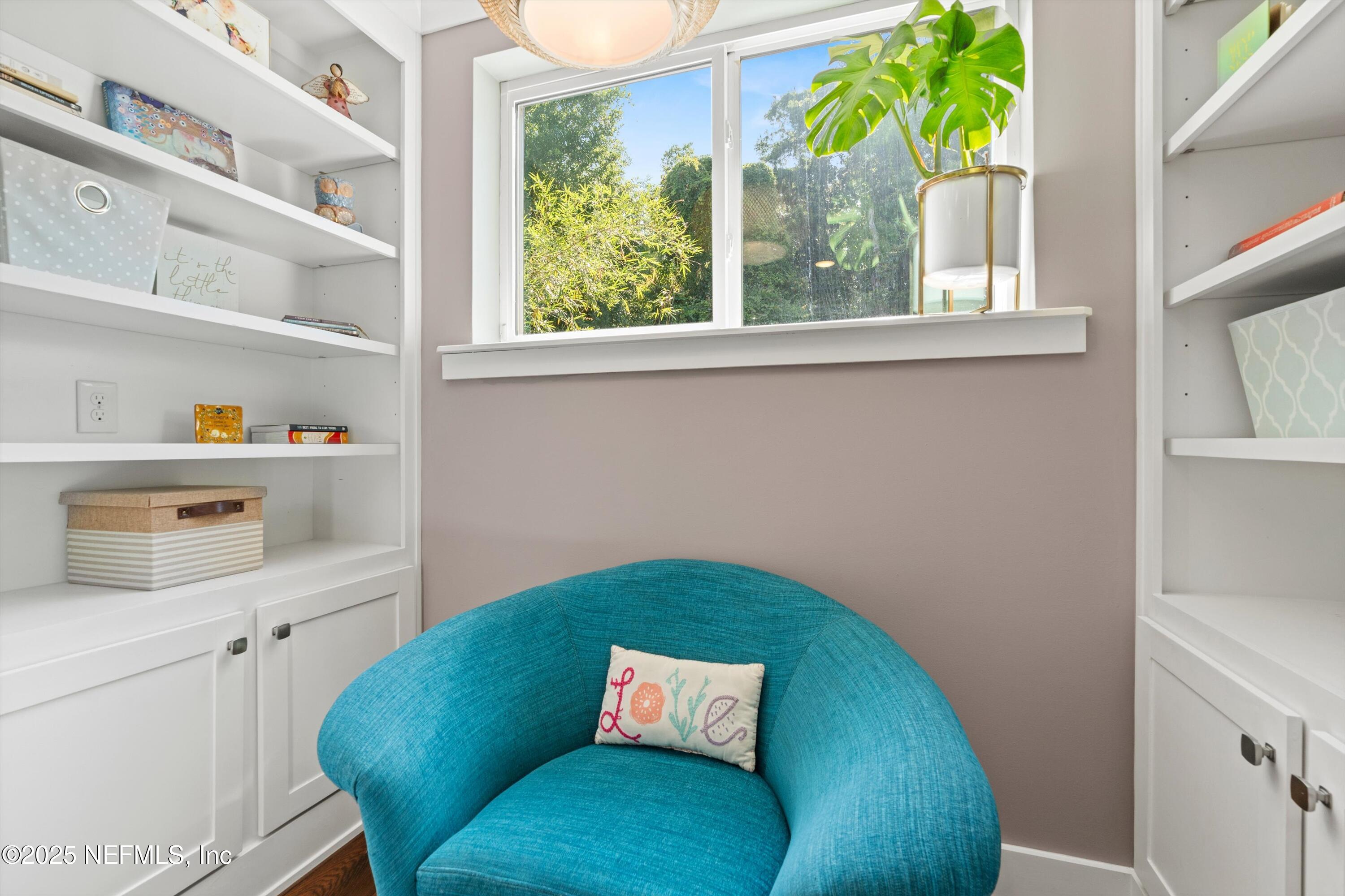 182 North Ridge Drive Fleming Island, FL 32003 - Photo 29 of 75 26-Reading Nook