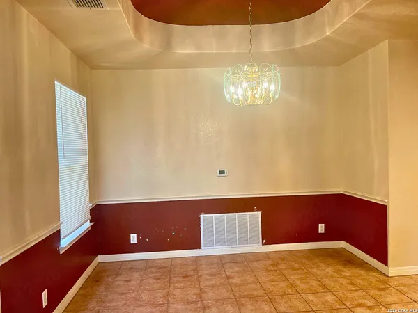 $1,400 | 131 La Garde Street, San Antonio, TX 78223