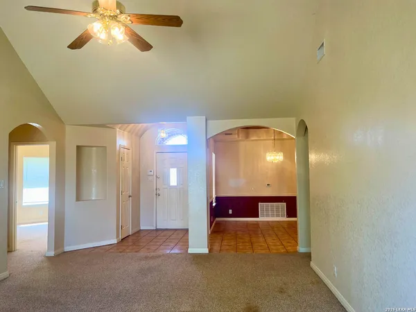$1,400 | 131 La Garde Street, San Antonio, TX 78223