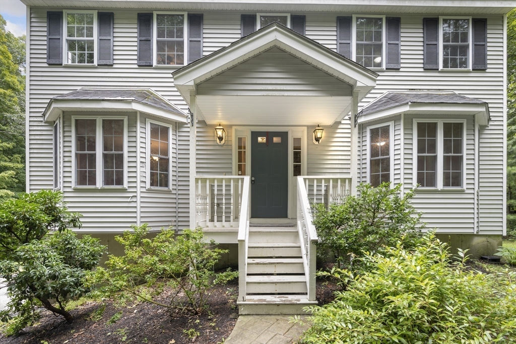 21 Vinton Road Sturbridge, MA 01566 - Photo 3 of 28