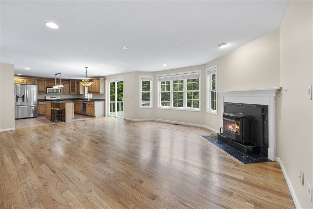 21 Vinton Road Sturbridge, MA 01566 - Photo 8 of 28