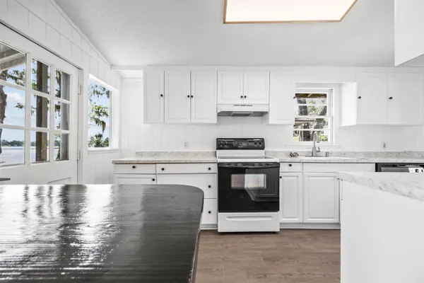 $675,000 | 1055 Northeast Cherry Lake Circle, Madison, FL 32340