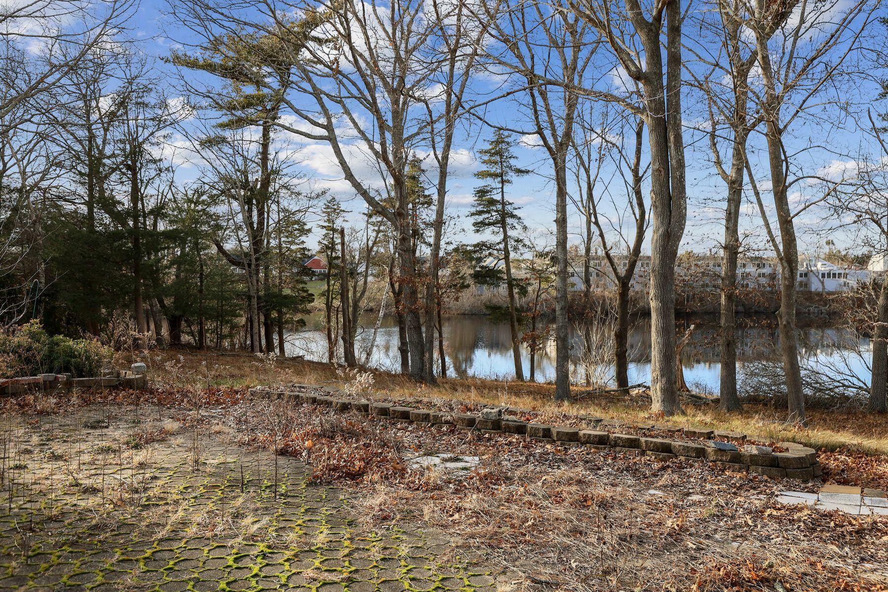 326 Jones Road Falmouth, MA 02540 - Photo 35 of 40 Jones 30