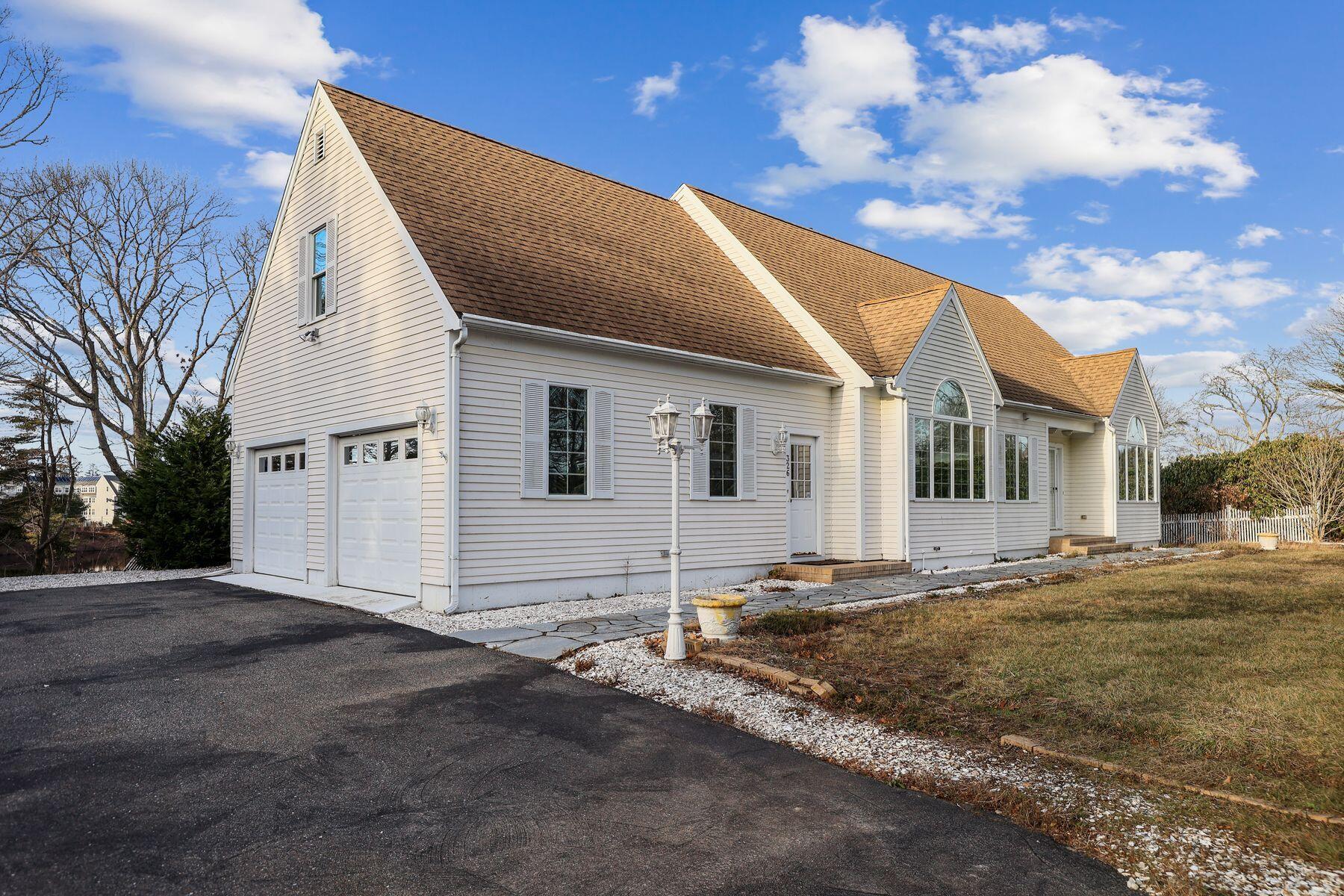 326 Jones Road Falmouth, MA 02540 - Photo 4 of 40 Jones 27