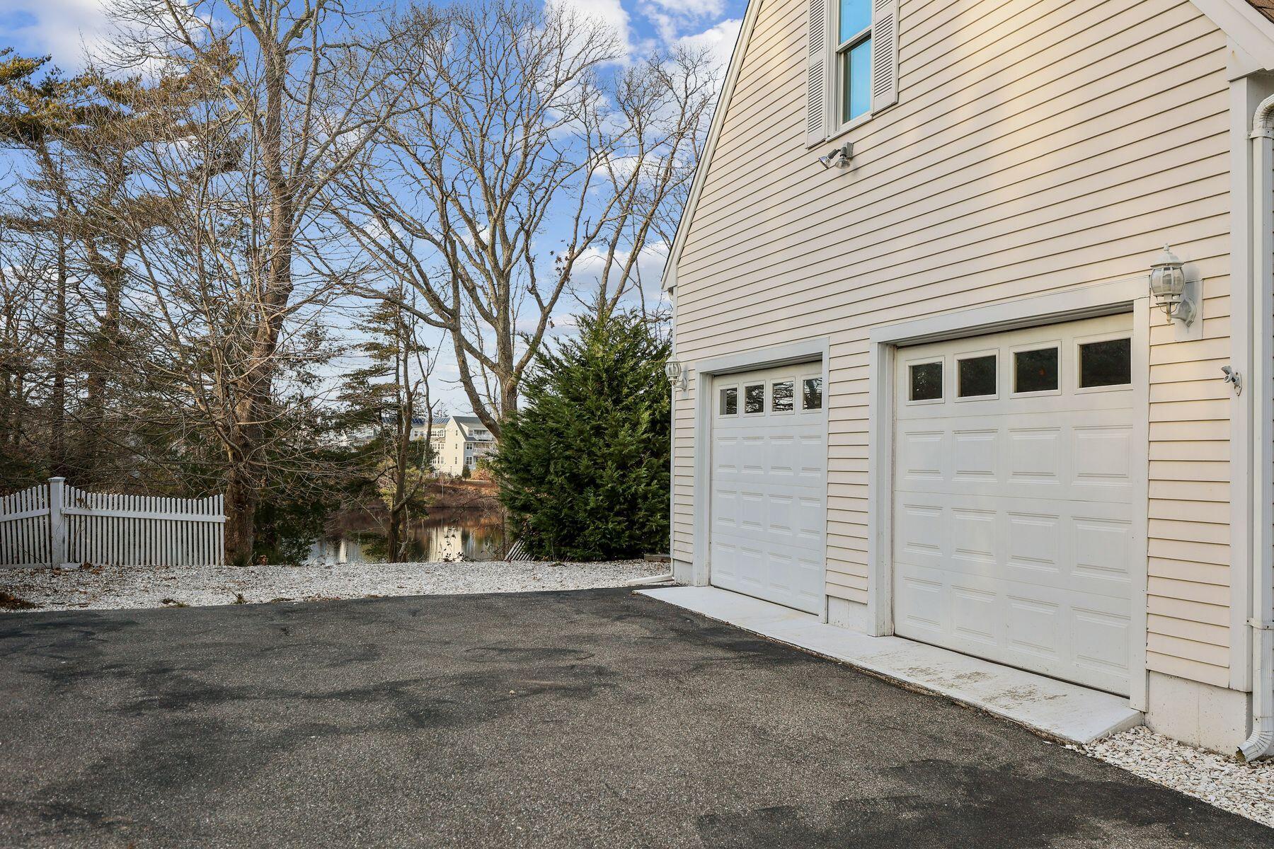326 Jones Road Falmouth, MA 02540 - Photo 5 of 40 Jones 26