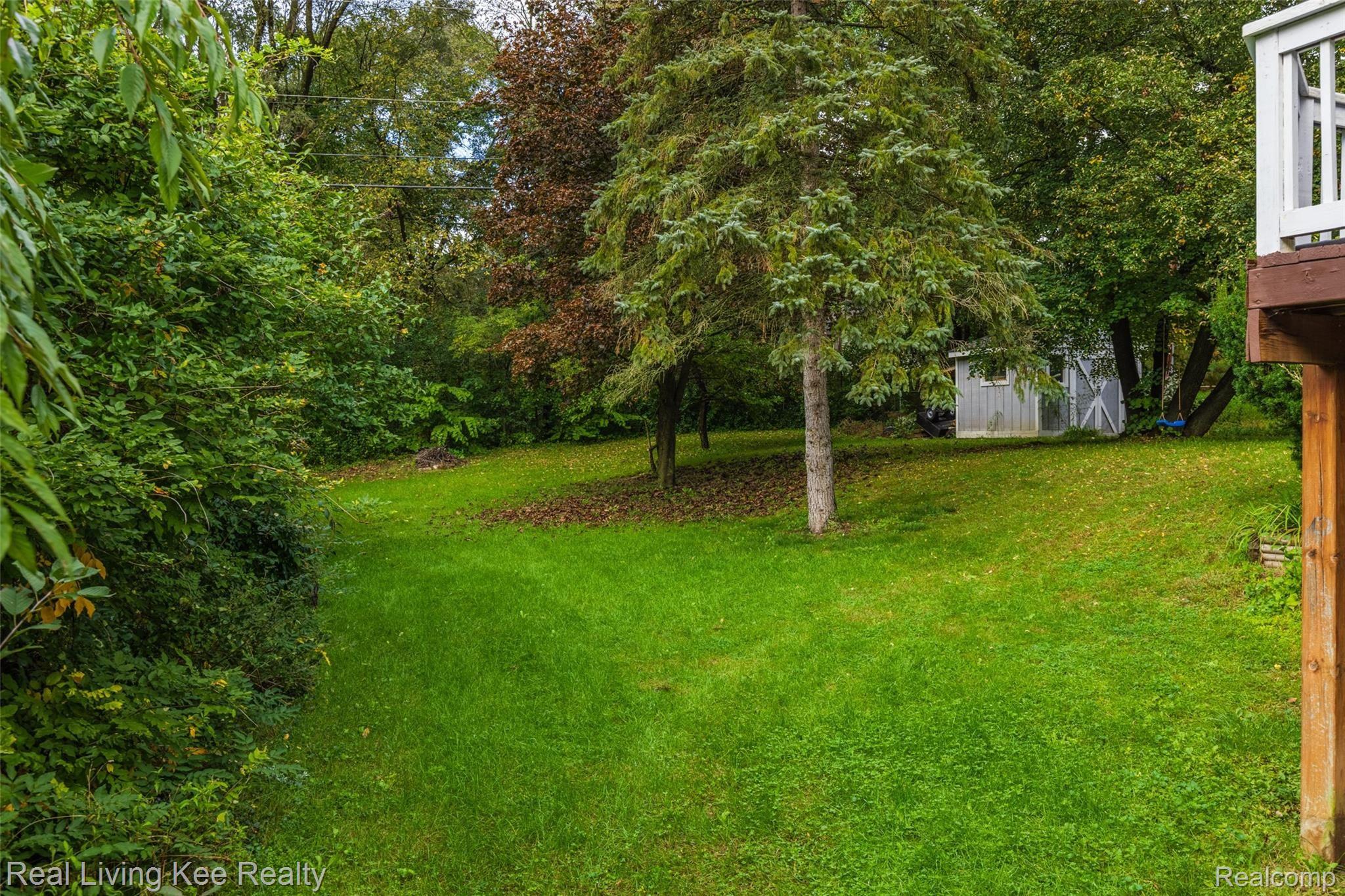 2448 Cole Road Lake Orion, MI 48362 - Photo 27 of 28 2448 Cole Rd-22.jpg