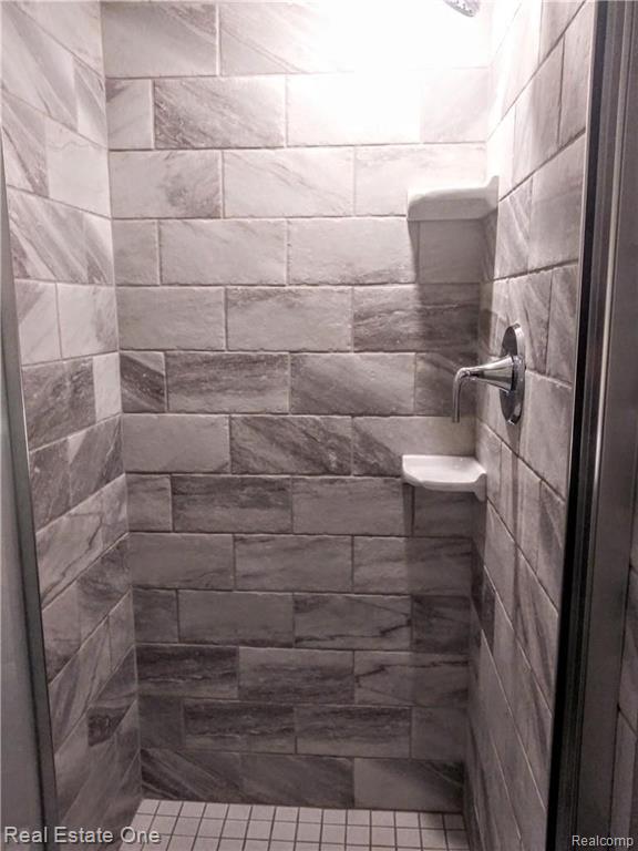29656 Middlebelt Road, Unit 2403 Farmington, MI 48334 - Photo 10 of 12