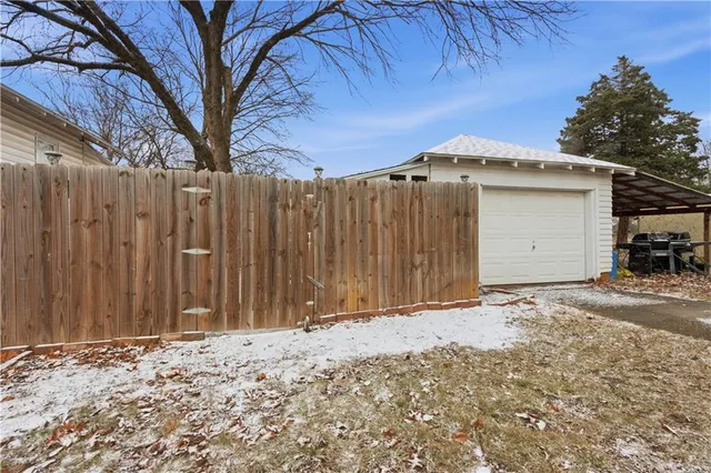 $59,500 | 309 South Montgomery Street, Cherryvale, KS 67335