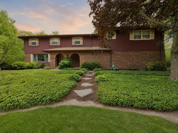 $439,900 | 1711 Shaw Woods Drive, Rockford, IL 61107