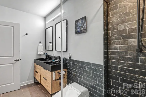 $575,000 | 210 North Church Street, Unit 1507, Charlotte, NC 28202