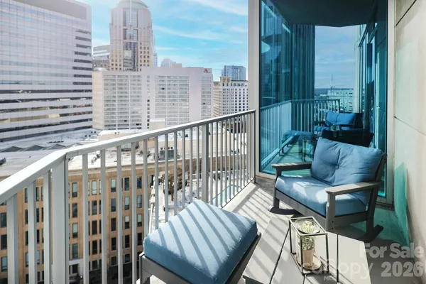 $575,000 | 210 North Church Street, Unit 1507, Charlotte, NC 28202