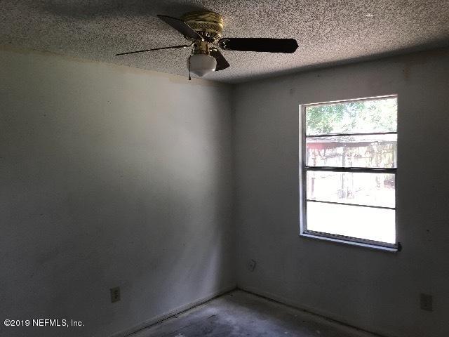 2465 Justin Road North Jacksonville, FL 32210 - Photo 8 of 18 9FC51DB8-E871-4188-BEFF-74E2CB064CB9