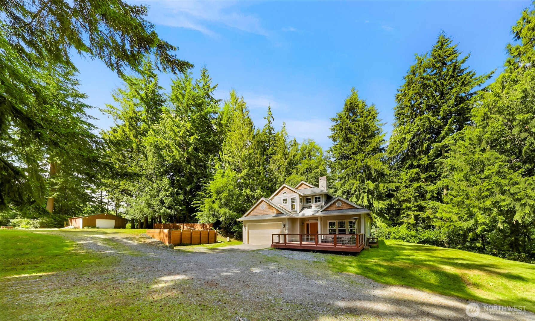 4115 Springwater Lane Clinton, WA 98236 - Photo 2 of 31 Gallery Image 2
