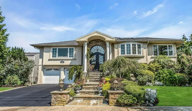 $1,285,000 | 3101 Lonni Lane, Merrick, NY 11566