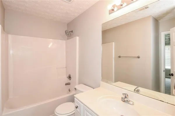 $2,400 | 4049 Hill Station Court, Sugar Hill, GA 30518
