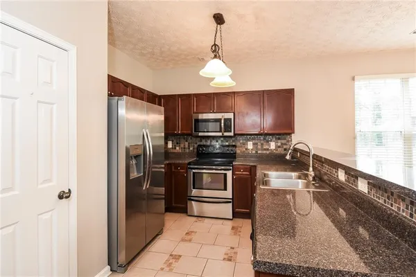 $2,400 | 4049 Hill Station Court, Sugar Hill, GA 30518