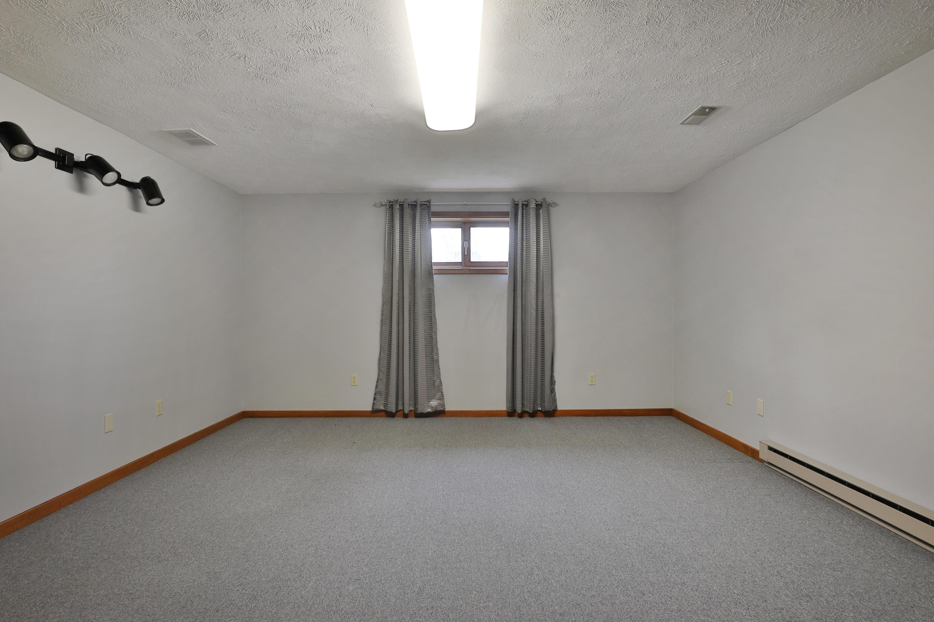196 Curly Smart Circle Delaware, OH 43015 - Photo 34 of 41