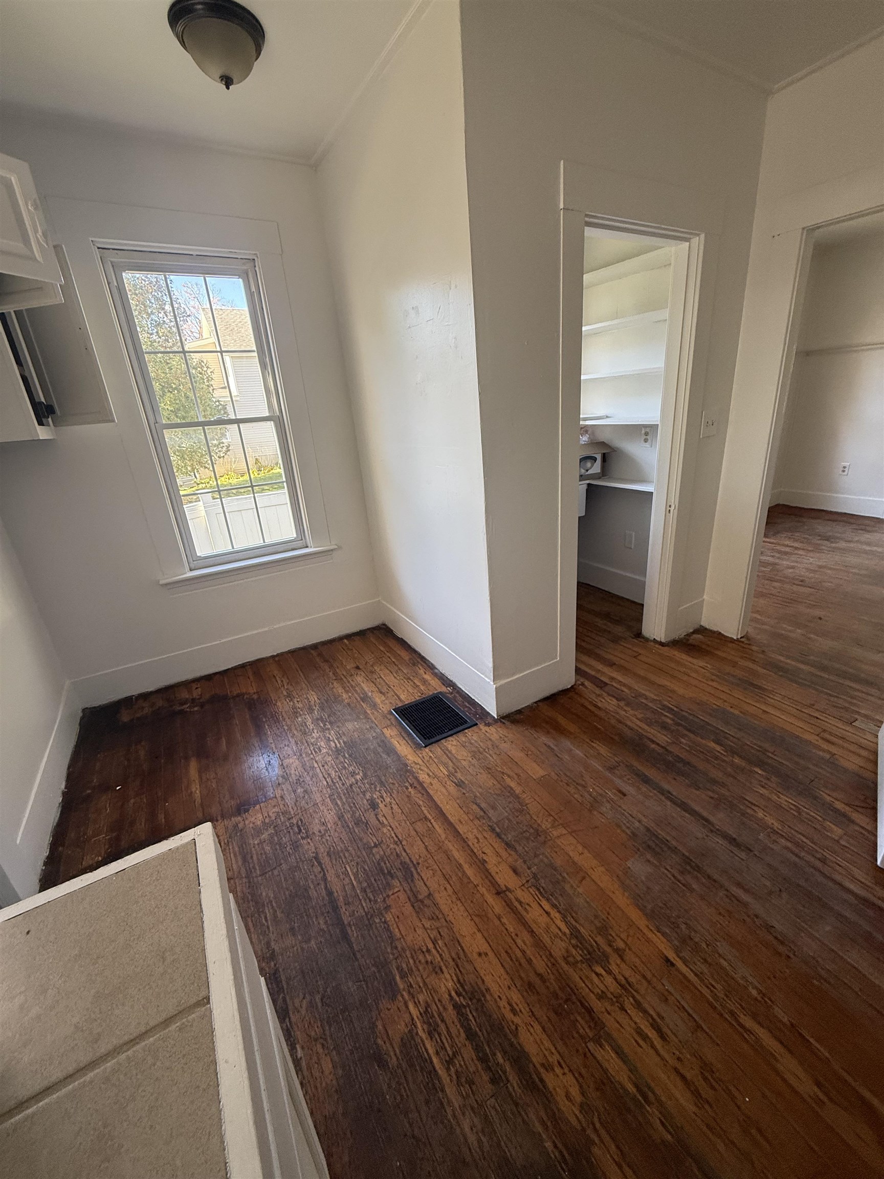 74 Harrington Avenue Rutland, VT 05701 - Photo 7 of 21