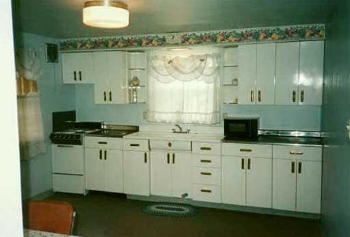 289 Logan Road Imperial, PA 15126 - Photo 4 of 5 Gallery Image 4