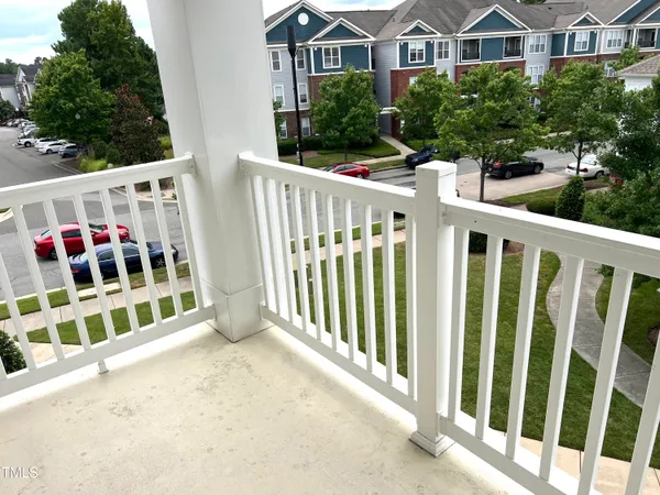 $560,000 | 10530 Sablewood Drive, Unit 113, Raleigh, NC 27617