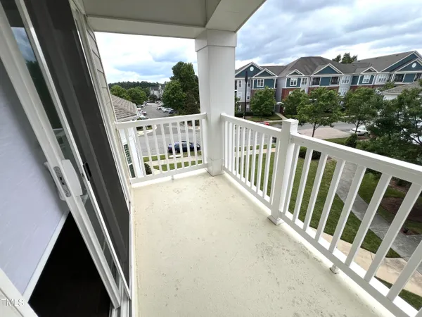 $560,000 | 10530 Sablewood Drive, Unit 113, Raleigh, NC 27617