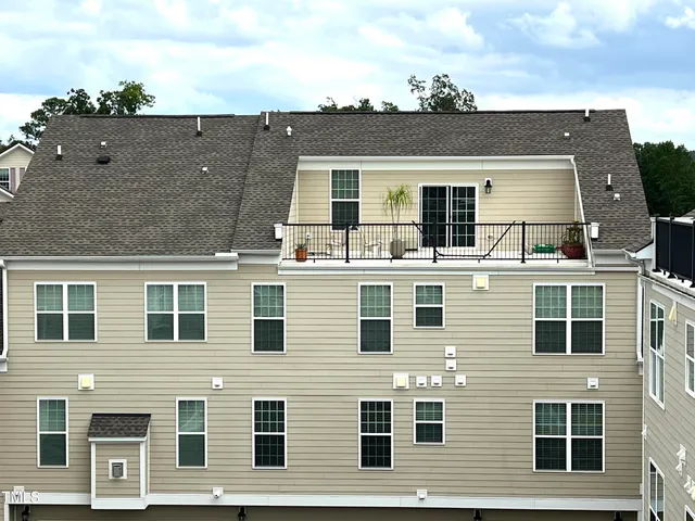 $575,000 | 10530 Sablewood Drive, Unit 113, Raleigh, NC 27617