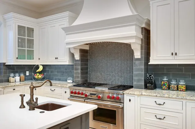 $3,195,000 | 16110 Crosby Cove, Minnetonka, MN 55391