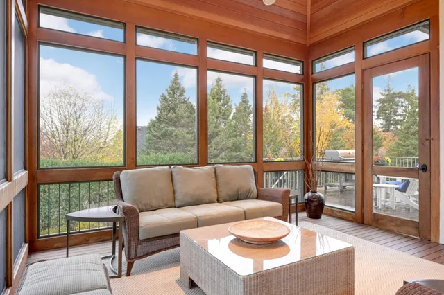 $3,195,000 | 16110 Crosby Cove, Minnetonka, MN 55391