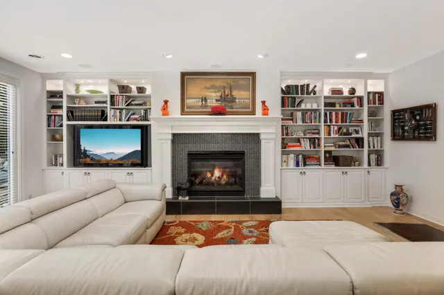 $3,195,000 | 16110 Crosby Cove, Minnetonka, MN 55391