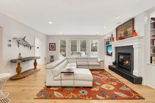 $3,195,000 | 16110 Crosby Cove, Minnetonka, MN 55391