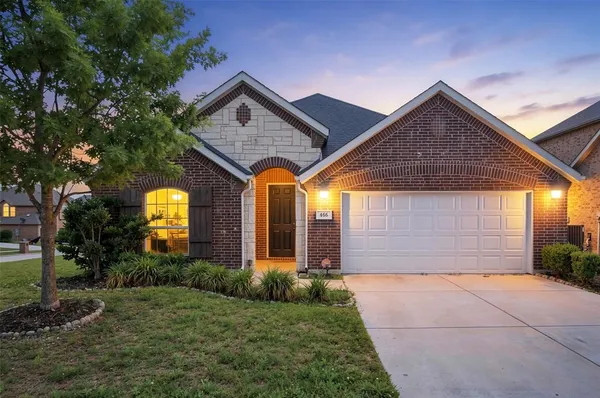 $419,900 | 466 Rockaway Drive, Midlothian, TX 76065
