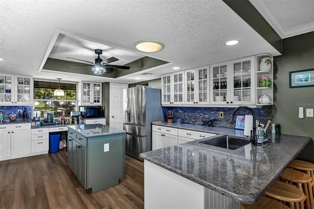 $1,200,000 | 38922 Ella Drive, Lady Lake, FL 32159