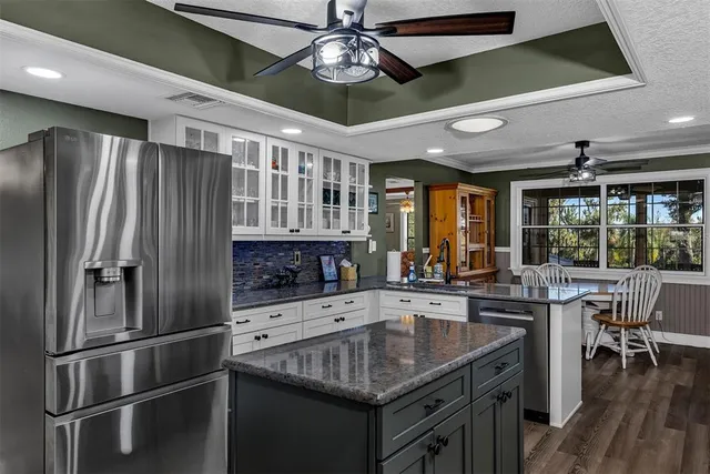 $1,200,000 | 38922 Ella Drive, Lady Lake, FL 32159