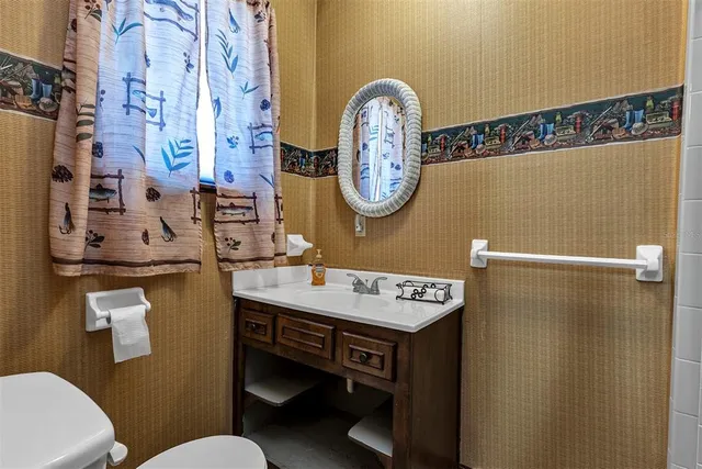 $1,200,000 | 38922 Ella Drive, Lady Lake, FL 32159