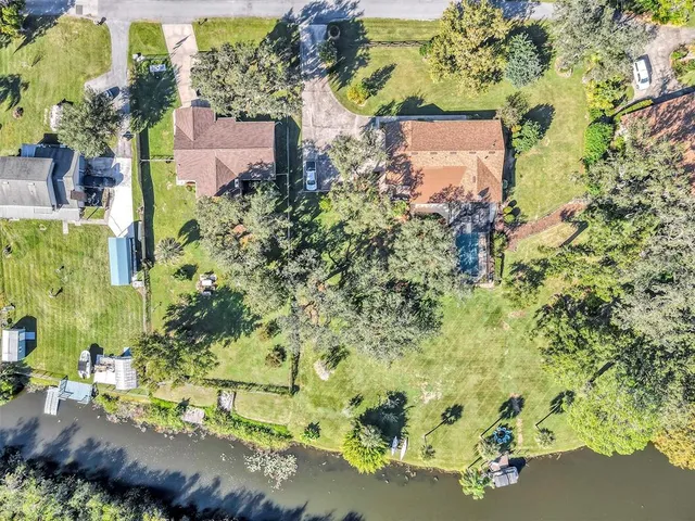 $1,200,000 | 38922 Ella Drive, Lady Lake, FL 32159