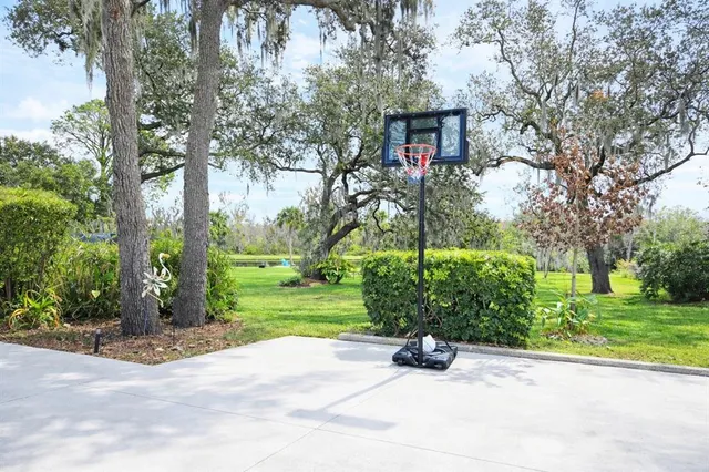 $1,200,000 | 38922 Ella Drive, Lady Lake, FL 32159