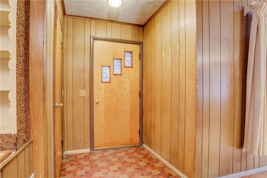 1223 Calkins Road Henrietta, NY 14623 - Photo 2 of 32