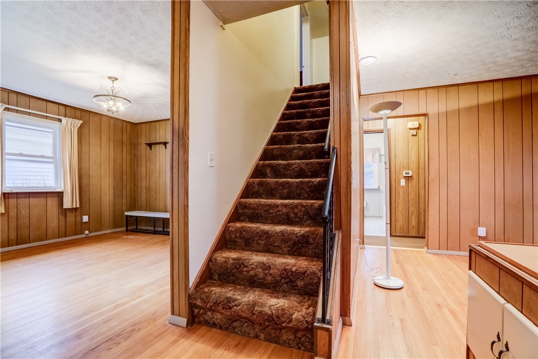 1223 Calkins Road Henrietta, NY 14623 - Photo 4 of 32