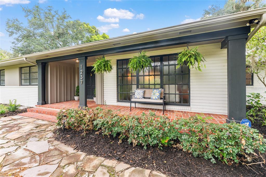 1237 Southeast 8th Street Ocala, FL 34471 - Photo 4 of 71 Gallery Image 4