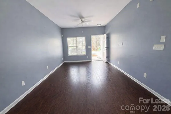 $2,000 | 15409 Tully House Court, Charlotte, NC 28277