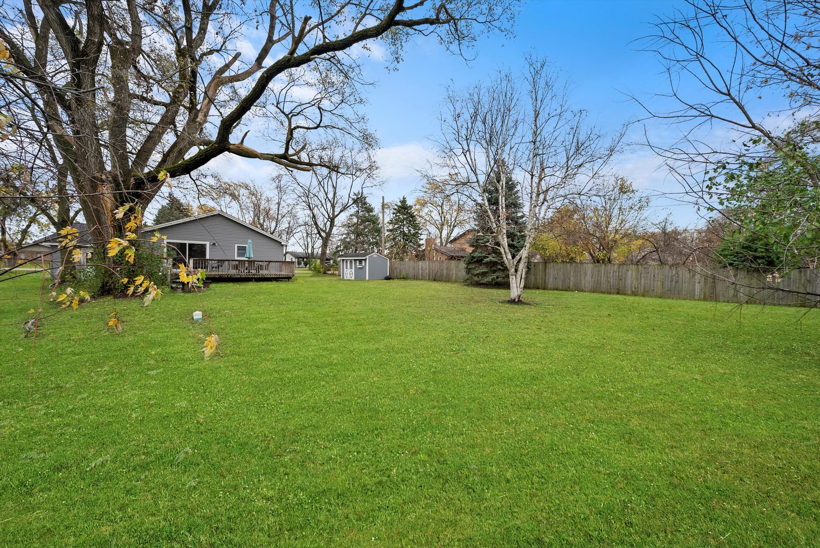 7124 Crest Road Darien, IL 60561 - Photo 45 of 46 Gallery Image 45