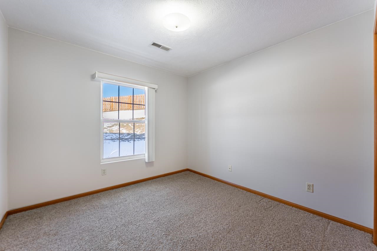 6538 Timberleaf Court Loves Park, IL 61111 - Photo 13 of 25