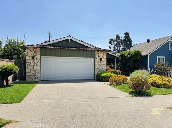 $849,000 | 5960 Gundry Avenue, Long Beach, CA 90805
