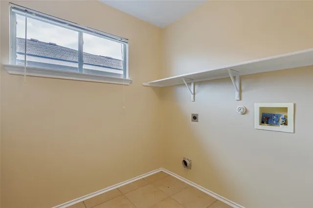 a view of a window in a room