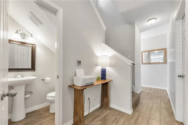 $3,899 | 117 Sterling Street, College Station, TX 77840