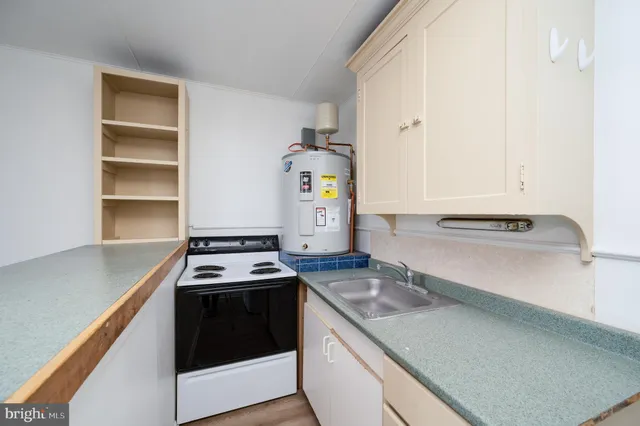 $1,250 | 302-4 West Main Street, Kutztown, PA 19530