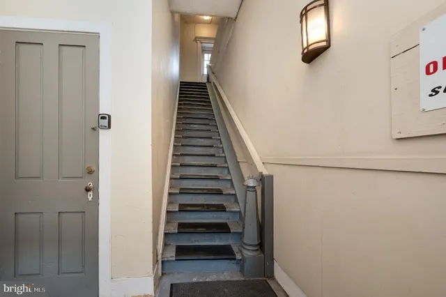 $1,250 | 302-4 West Main Street, Kutztown, PA 19530