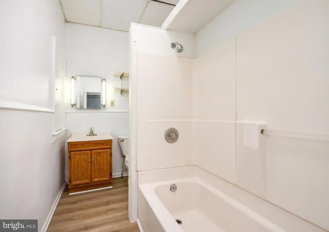 $1,250 | 302-4 West Main Street, Kutztown, PA 19530